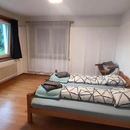 Heimelige 4 Zimmerwohnung Im Schoenen Val 波斯基亚沃