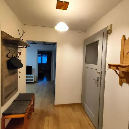 Heimelige 4 Zimmerwohnung Im Schoenen Val 公寓 *