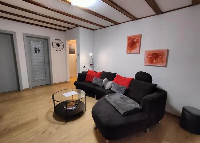 Heimelige 4 Zimmerwohnung Im Schoenen Val