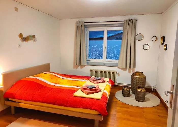 Heimelige 4 Zimmerwohnung Im Schoenen Val