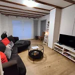 Heimelige 4 Zimmerwohnung Im Schoenen Val