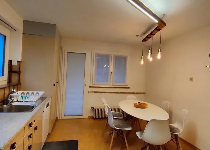 Heimelige 4 Zimmerwohnung Im Schoenen Val 公寓 *