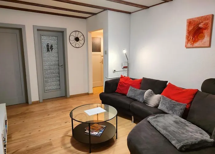 Heimelige 4 Zimmerwohnung Im Schoenen Val 波斯基亚沃