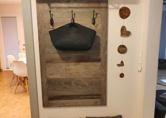 Heimelige 4 Zimmerwohnung Im Schoenen Val 公寓